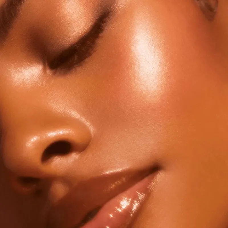 Discount e.l.f. Halo Glow Blush Beauty Wand Berry Radiant