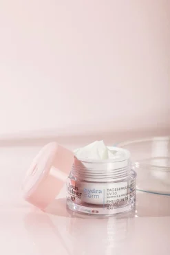 Online Louis Widmer Hydraderm Dagemulsie UV SPF30 Zonder Parfum 50 ML