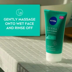 Online NIVEA Derma Skin Clear Scrub Onzuivere Huid 150 ML