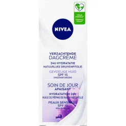 Sale NIVEA Essentials Dagcrème +24H Sensitive SPF15 50 ML