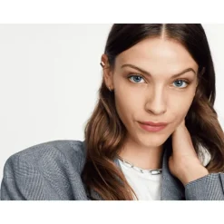 Hot Rimmel London Match Perfection Foundation 200 Soft Beige